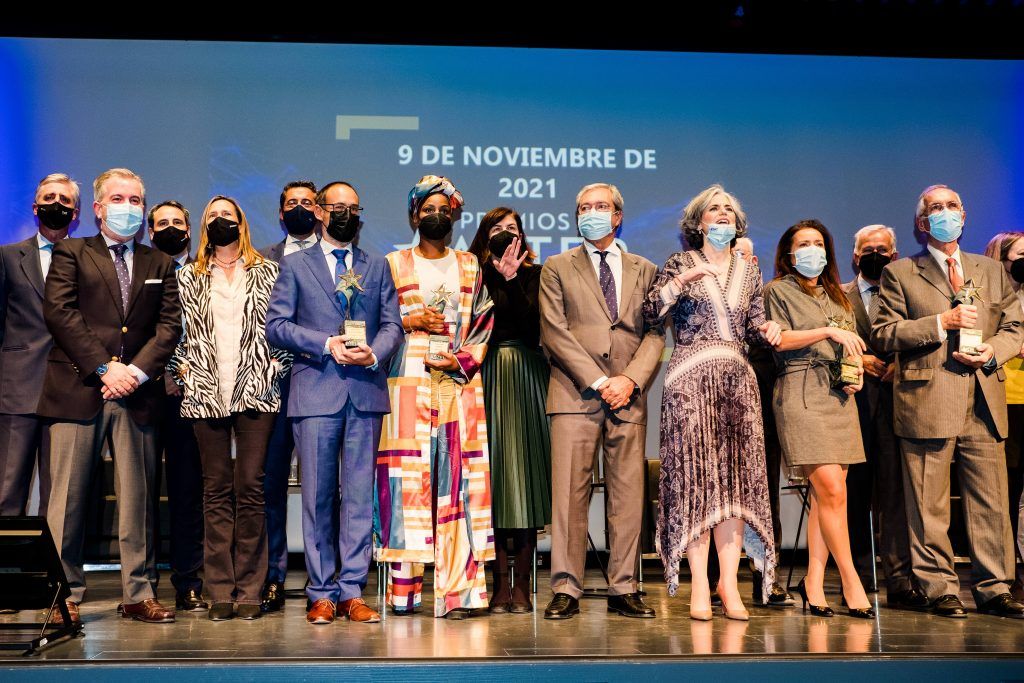Foto de los galardonados en los Premios ASTER de Andalucía Occidental